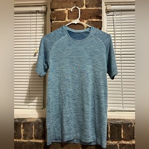 Lululemon Mens XS/S Blue Tech Shirt